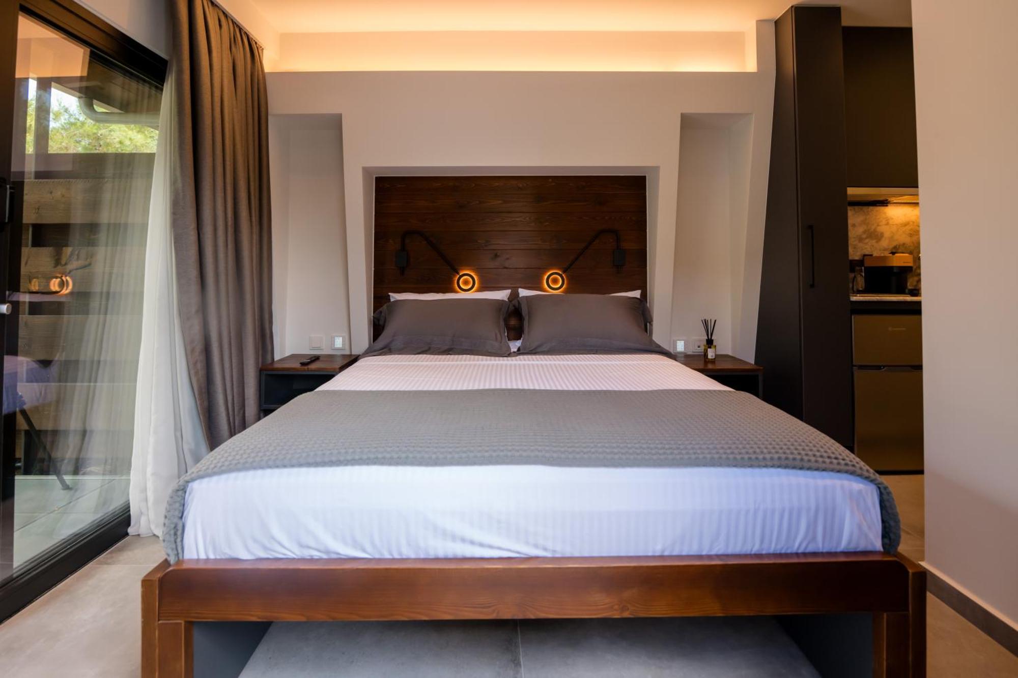 Sylvia Camping & Luxury Suites, Panel Hospitality Homes & Villas 리토코론 외부 사진