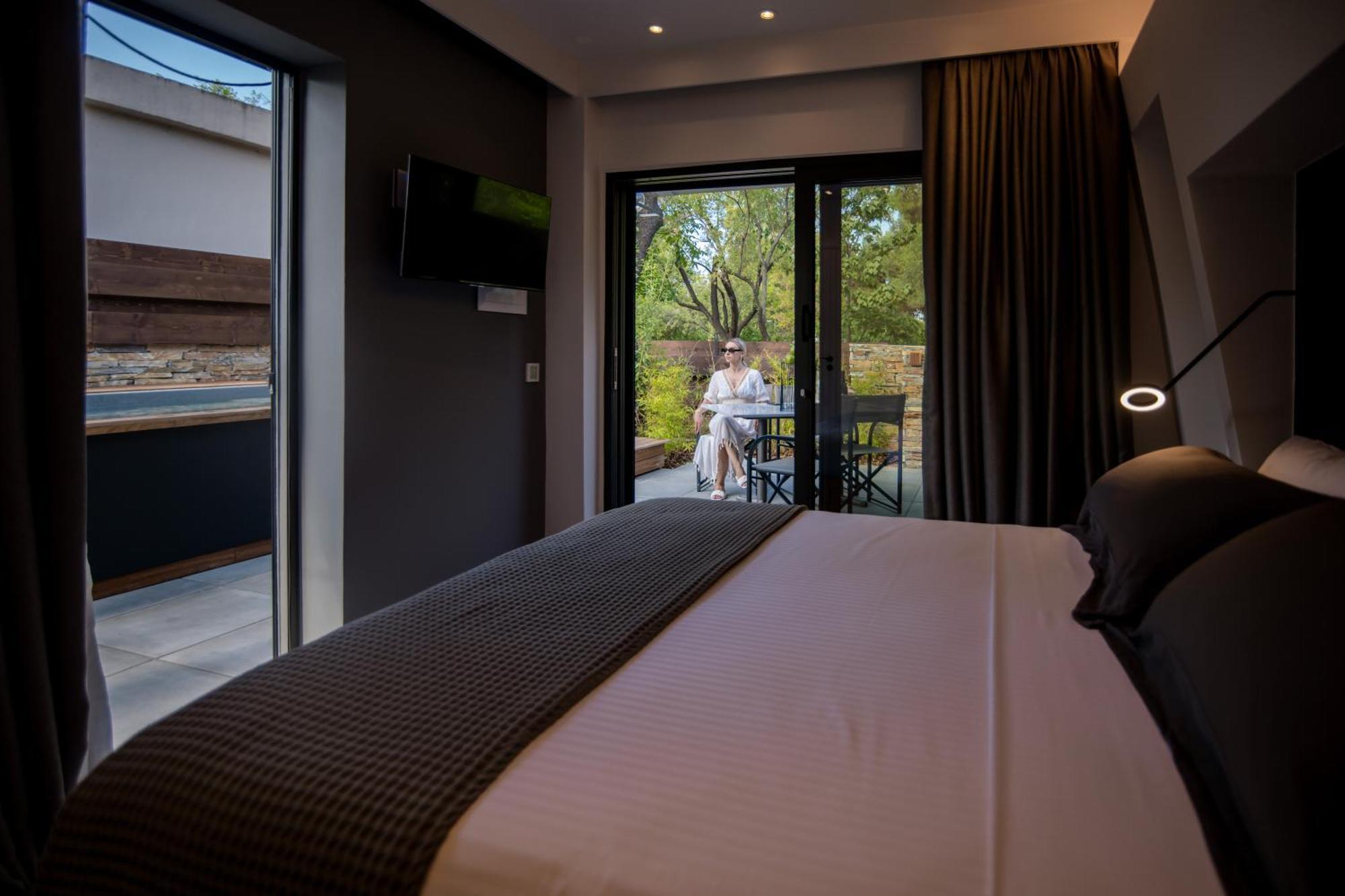 Sylvia Camping & Luxury Suites, Panel Hospitality Homes & Villas 리토코론 외부 사진