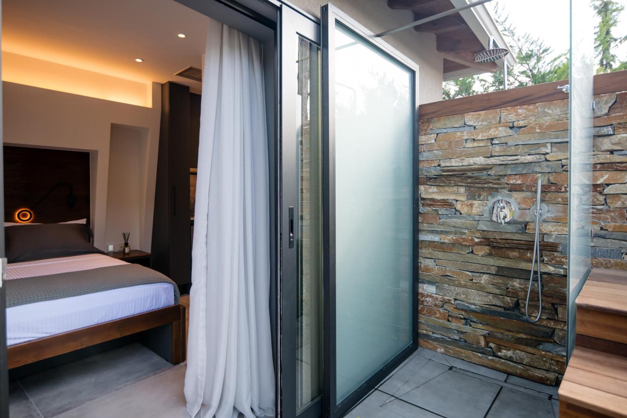 Sylvia Camping & Luxury Suites, Panel Hospitality Homes & Villas 리토코론 외부 사진