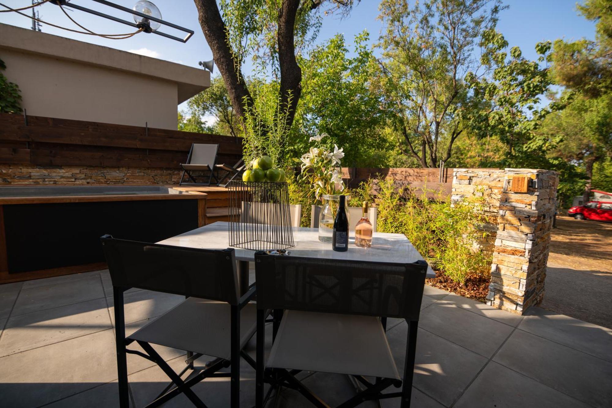 Sylvia Camping & Luxury Suites, Panel Hospitality Homes & Villas 리토코론 외부 사진