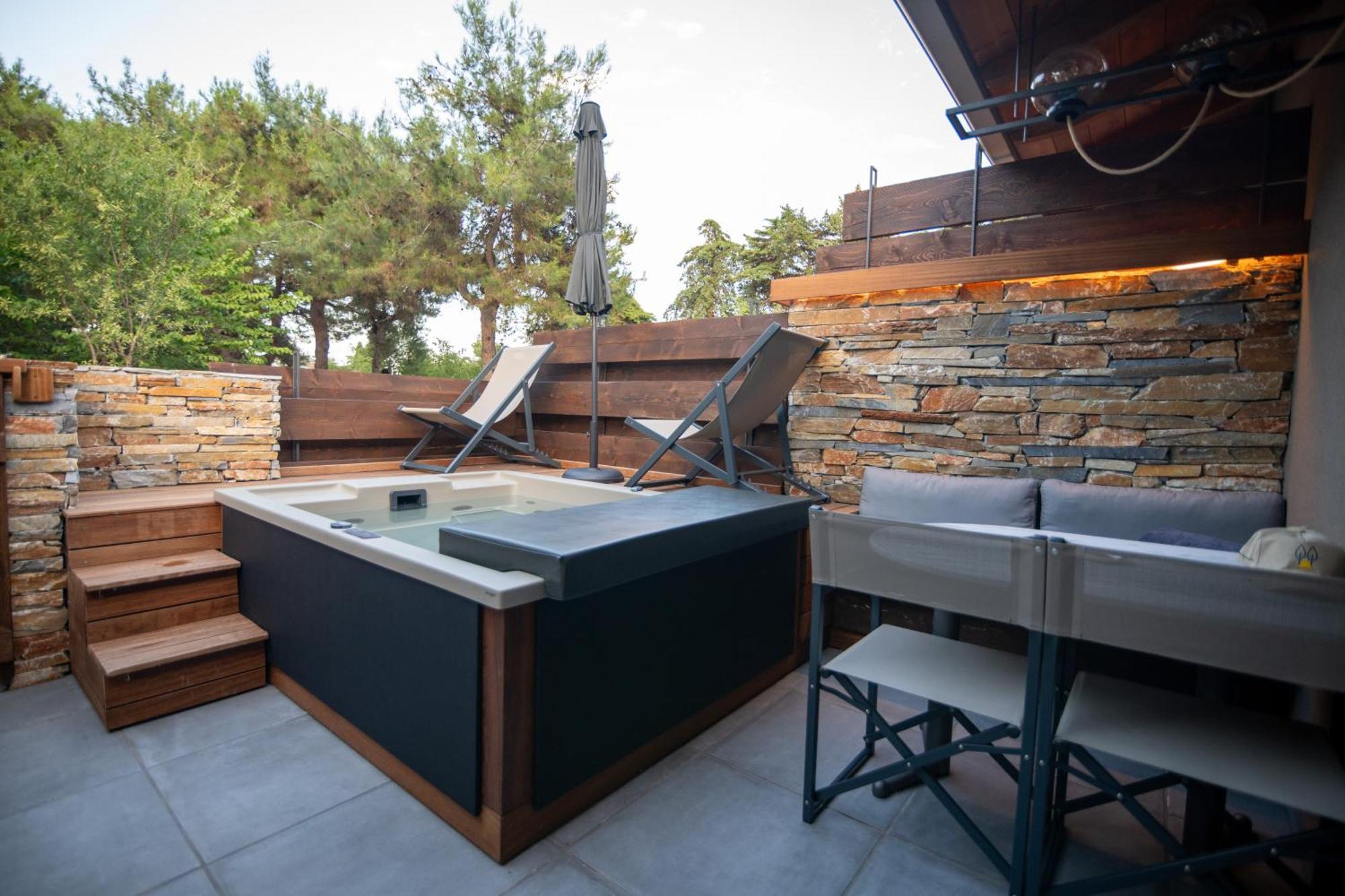 Sylvia Camping & Luxury Suites, Panel Hospitality Homes & Villas 리토코론 외부 사진