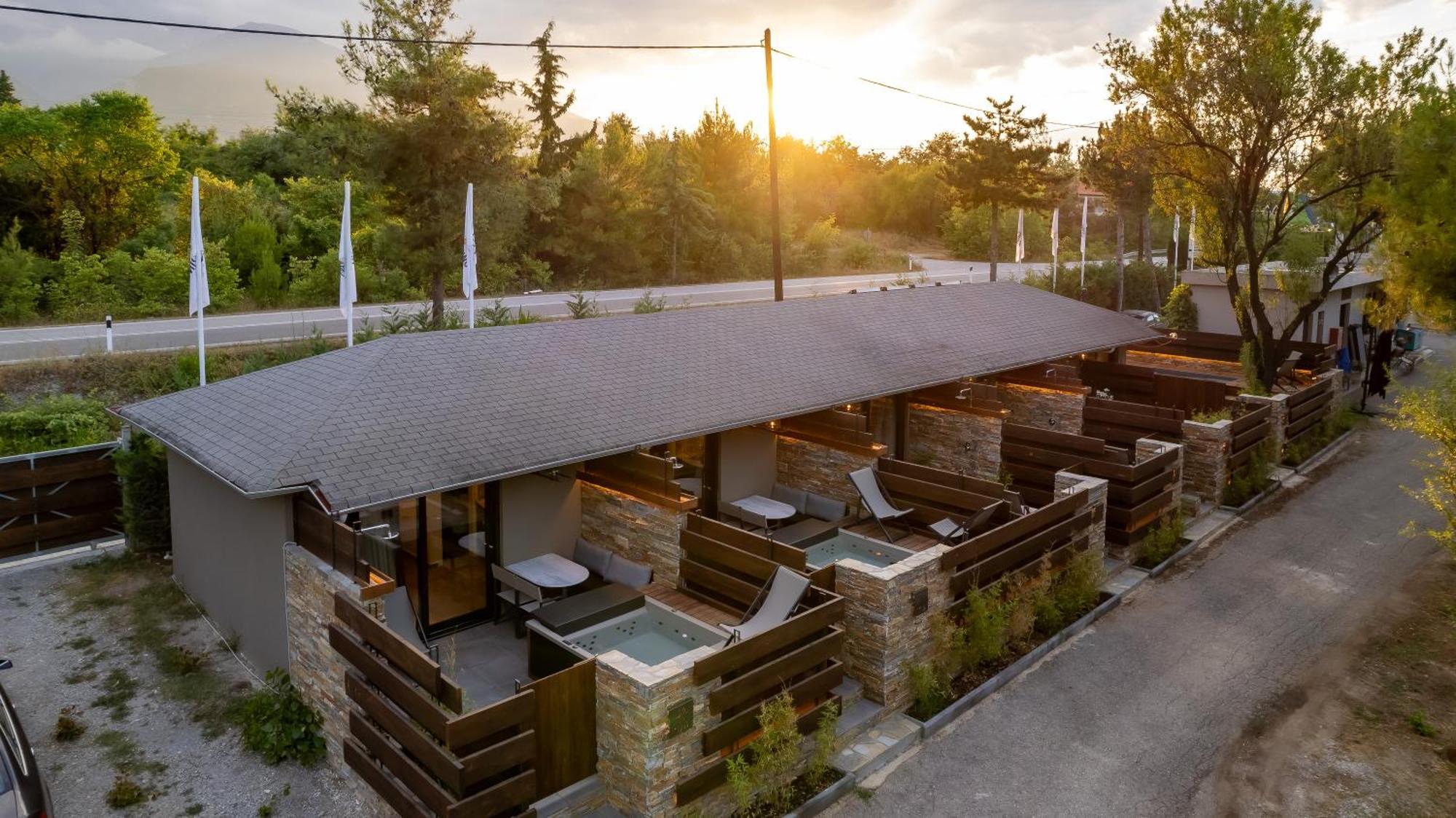 Sylvia Camping & Luxury Suites, Panel Hospitality Homes & Villas 리토코론 외부 사진