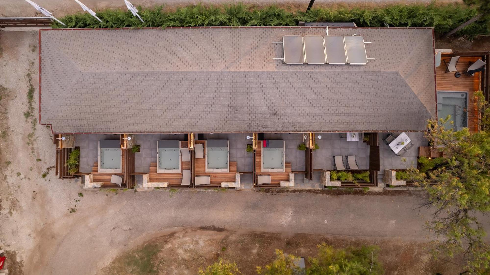 Sylvia Camping & Luxury Suites, Panel Hospitality Homes & Villas 리토코론 외부 사진